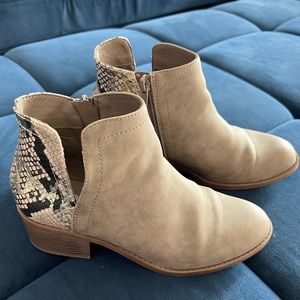 Steve Madden - Boots - Size 5 big kid (6.5 women’s size)